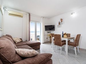 23753679-Ferienwohnung-4-Kruševo-300x225-2