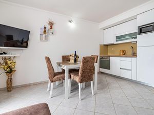 23753679-Ferienwohnung-4-Kruševo-300x225-3