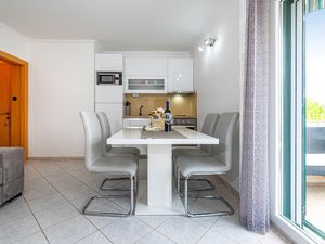 23753676-Ferienwohnung-4-Kruševo-300x225-4