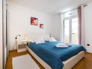 23753676-Ferienwohnung-4-Kruševo-300x225-5