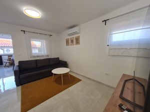 24018534-Ferienwohnung-4-Kruševo-300x225-2