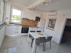 24018534-Ferienwohnung-4-Kruševo-300x225-3