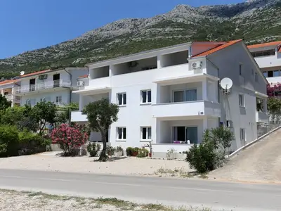 Ferienwohnung für 6 Personen in Kučište 3/10