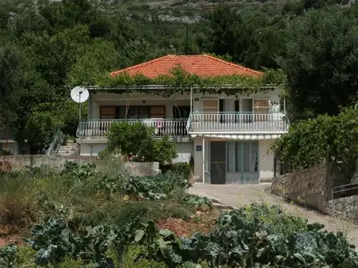 Ferienwohnung für 7 Personen in Kučište 1/10