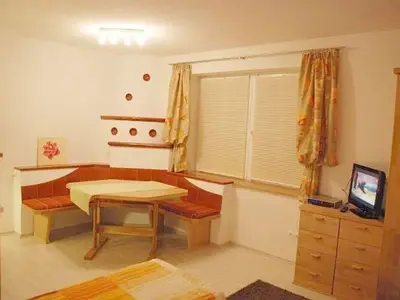 Ferienwohnung für 4 Personen (42 m²) in Tröpolach 5/8