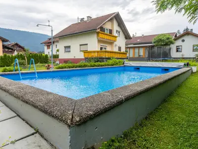 PoolOfHouse