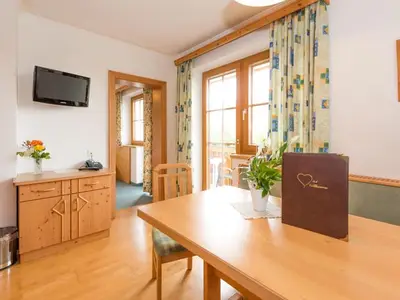 Ferienwohnung für 3 Personen (42 m²) in Tröpolach 9/10