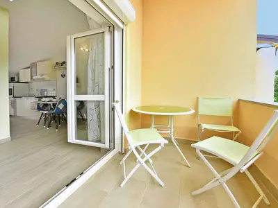 Ferienwohnung für 3 Personen (57 m²) in Poreč 1/10