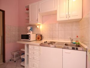 19128639-Ferienwohnung-4-Kukljica-300x225-4