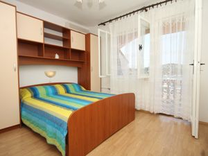 23930233-Ferienwohnung-7-Kukljica-300x225-4