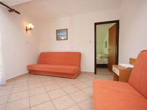 23930153-Ferienwohnung-4-Kukljica-300x225-1