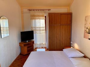 23930221-Ferienwohnung-4-Kukljica-300x225-5