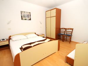 18949951-Ferienwohnung-4-Kustići-300x225-4