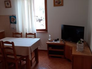 23929138-Ferienwohnung-3-Kustići-300x225-2