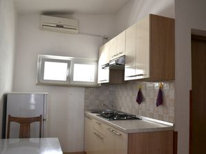 23929149-Ferienwohnung-3-Kustići-300x225-2