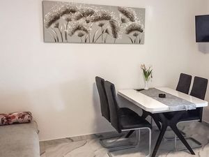 23766715-Ferienwohnung-6-Kustići-300x225-2