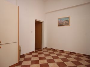 18321528-Ferienwohnung-5-Kustići-300x225-4