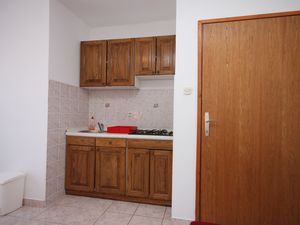 18956294-Ferienwohnung-5-Kustići-300x225-3