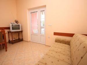 18953700-Ferienwohnung-5-Kustići-300x225-1