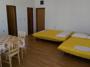 19126607-Ferienwohnung-6-Kustići-300x225-1