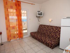 23929082-Ferienwohnung-5-Kustići-300x225-1