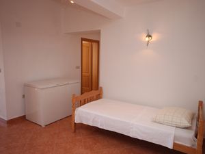 23929199-Ferienwohnung-4-Kustići-300x225-2