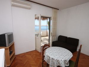 23929282-Ferienwohnung-5-Kustići-300x225-2