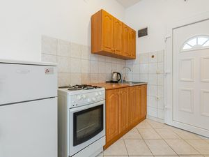 24053326-Ferienwohnung-2-Kustići-300x225-1