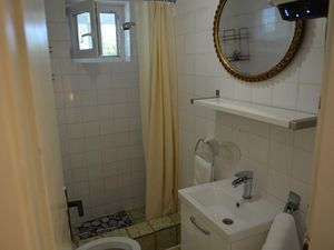 22807581-Ferienwohnung-2-Kučište-300x225-5