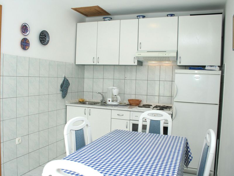 18324020-Ferienwohnung-4-Kučište-800x600-2