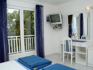 18324020-Ferienwohnung-4-Kučište-300x225-3