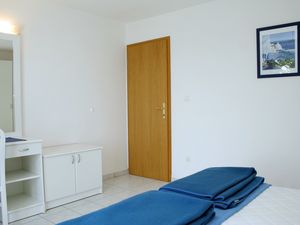 18324020-Ferienwohnung-4-Kučište-300x225-4