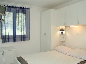 18324020-Ferienwohnung-4-Kučište-300x225-5