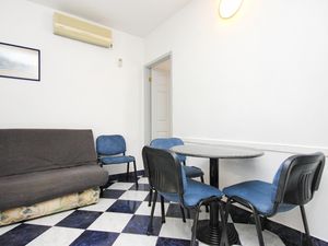 18323616-Ferienwohnung-4-Kučište-300x225-3