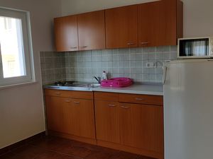 19129476-Ferienwohnung-4-Kučište-300x225-3