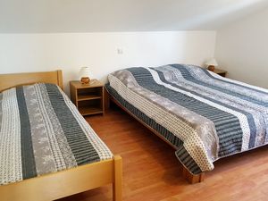 23927851-Ferienwohnung-5-Kučište-300x225-4