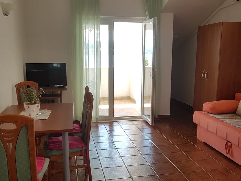 23927854-Ferienwohnung-4-Kučište-800x600-1