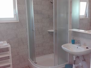 23930943-Ferienwohnung-4-Kučište-300x225-3