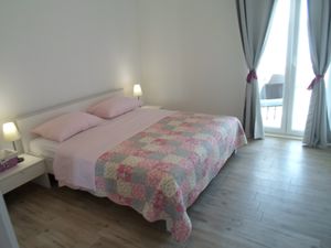 23930942-Ferienwohnung-4-Kučište-300x225-5