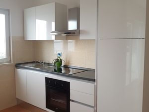 23927853-Ferienwohnung-6-Kučište-300x225-5