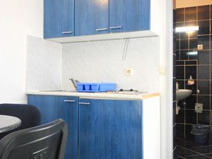 23927939-Ferienwohnung-4-Kučište-300x225-3