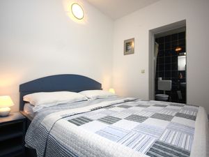 23927844-Ferienwohnung-4-Kučište-300x225-5