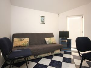 23927842-Ferienwohnung-4-Kučište-300x225-2