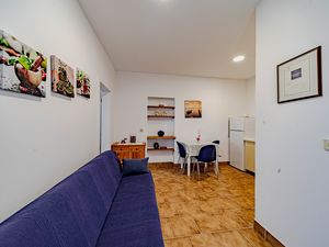 24021393-Ferienwohnung-2-Kučište-300x225-2