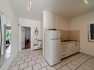 24021394-Ferienwohnung-2-Kučište-300x225-4