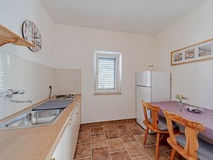 24021426-Ferienwohnung-4-Kučište-300x225-3