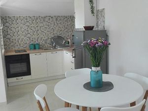 22331593-Ferienwohnung-4-Kučište-300x225-3