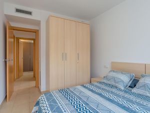 23054653-Ferienwohnung-4-L'Escala-300x225-2