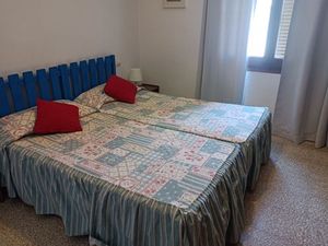 19046072-Ferienwohnung-6-L'Escala-300x225-5