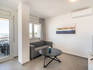 23389150-Ferienwohnung-6-L'Escala-300x225-2